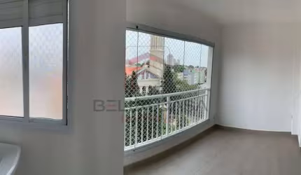 Apartamento com 2 dormitórios sendo 1 com Suite , 2 banheiros no total sacada envidraçada 1 vaga