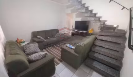 Sobrado na Vila Formosa, 129m2 , 04 quartos, sendo uma suíte e 04 vagas de garagem