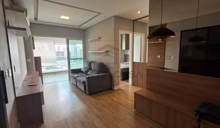 Apartamento em frente ao Shopping Anália Franco, 55 m2, 01 quarto, ar cond, varanda e 02 vagas