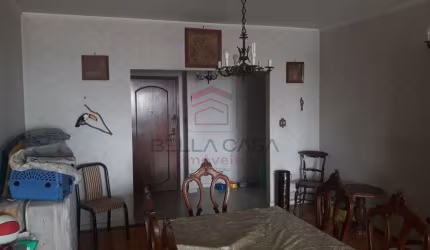 Apartamento a venda na Avenida Paes de Barros