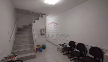 Sobrado Comercial na Mooca, 78 m2, 04 salas, 04 banheiros e 01 copa