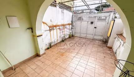 Casa TERREA A VENDA NA MOOCA COM  edícula  e 2 quartos