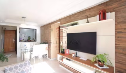 Apartamento no Alto da Mooca, 62m2, 02 quartos, sala com sacada e 01 vaga