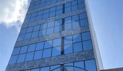 Salão Comercial à venda em Pajuçara - AL