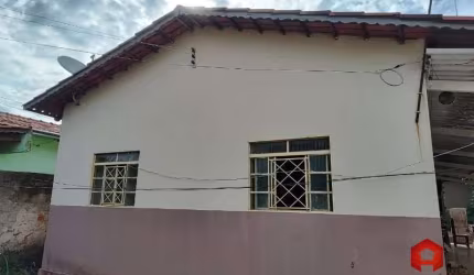 Casa com 3 quartos à venda na Sr 48, 20, Setor Recanto das Minas Gerais, Goiânia por R$ 300.000