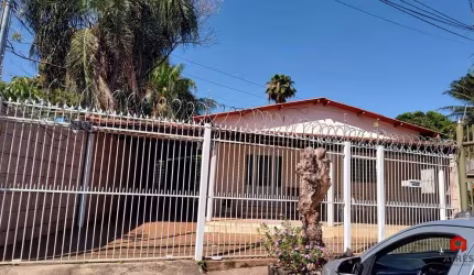 Casa com 4 quartos à venda na 115c, Setor Sul, Goiânia por R$ 610.000