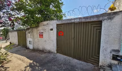 Casa com 2 quartos para alugar na 241, 74, Setor Leste Universitário, Goiânia por R$ 1.250