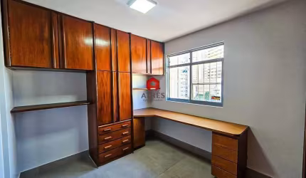 Apartamento com 2 quartos para alugar na Avenida Deputado Jamel Cecílio, 961, Jardim Goiás, Goiânia por R$ 1.910
