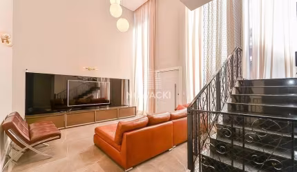 CASA TRIPLEX DE ALTO PADRÃO EM CONDOMÍNIO FECHADO COM 5 SUÍTES E 4 VAGAS NO CAMPO COMPRIDO