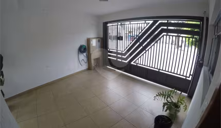 Casa com 3 quartos à venda em Vila Dionisia - SP