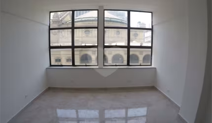 Salão Comercial para locação em República - SP