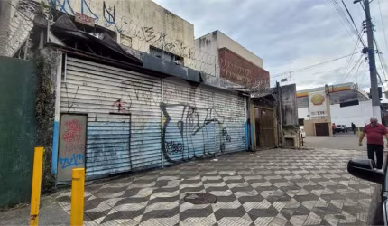 Prédio inteiro à venda ou para locação em Imirim - SP