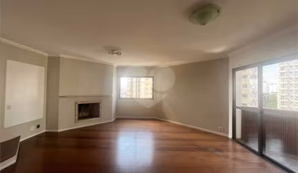Apartamento com 4 quartos à venda ou para locação em Santana - SP