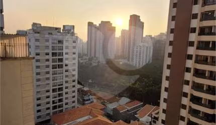 Apartamento com 3 quartos à venda em Vila Mariana - SP