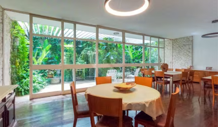 Casa com 4 quartos à venda em Jardim Paulista - SP