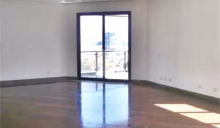 Apartamento com 4 quartos à venda em Tatuapé - SP