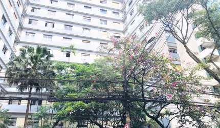 Apartamento com 2 quartos à venda ou para locação em Cerqueira César - SP