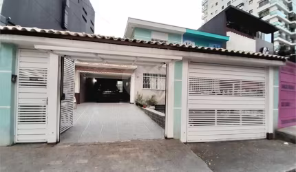 Sobrado com 4 quartos à venda em Santana - SP