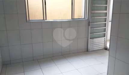 Sobrado com 4 quartos à venda em Santana - SP
