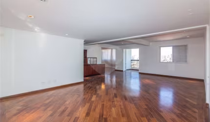 Duplex com 1 quartos à venda ou para locação em Vila Paulicéia - SP