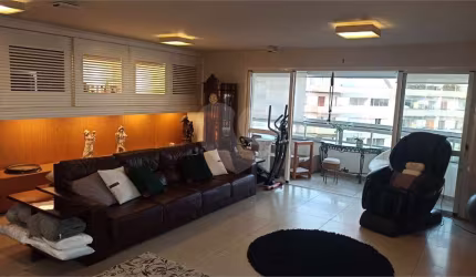 Apartamento com 3 quartos à venda ou para locação em Perdizes - SP