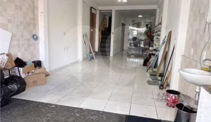 Salão Comercial à venda ou para locação em Santana - SP