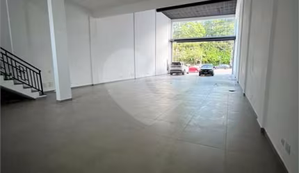 Salão Comercial à venda ou para locação em Santana - SP