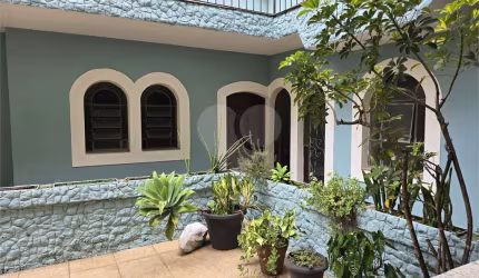 Casa térrea com 2 quartos para locação em Jardim Centenário - SP