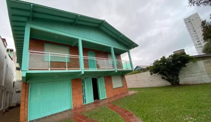Casa/Sobrado 6 Dormitórios - Bairro Centro, Tramandaí/RS.