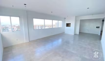 Apartamento enorme, com 3 Dormitórios bem no coração do centro de Tramandaí/RS.
