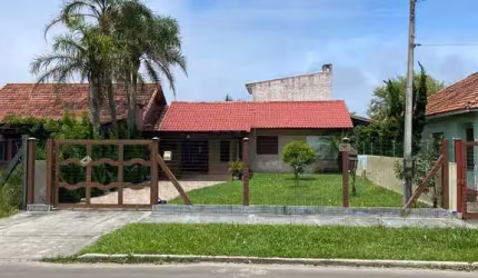 Excelente casa a venda em Tramandaí