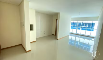 Excelente Apartamento 2 Dormitórios novo no centro de Tramandaí