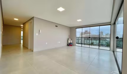 Apartamento 3 Dormitórios - Bairro Centro de Tramandaí.