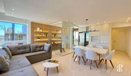 Apartamento de 03 dormitórios mobiliado e decorado ao lado da Av. da Igreja