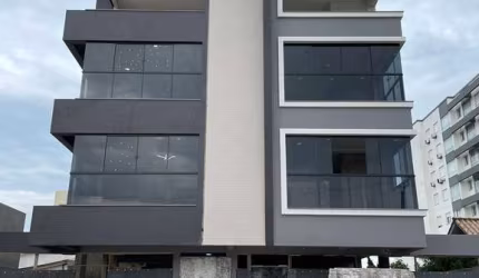 Apartamento Mobiliado e decorado 2 dormitórios no centro de Tramandaí.