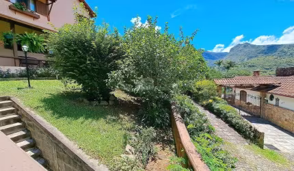 Casa para Venda em Teresópolis, Posse, 4 dormitórios, 1 suíte, 3 banheiros, 2 vagas