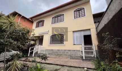 Casa para Venda em Teresópolis, Araras, 5 dormitórios, 2 suítes, 4 banheiros, 4 vagas