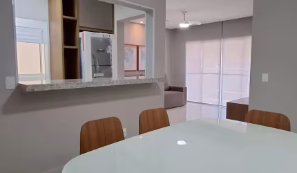 Alto padrão. Mobília e equipamentos novos. Pronto para morar.