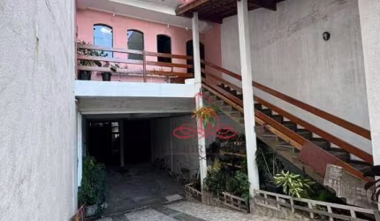 Sobrado com 4 dormitórios à venda, 300 m² por R$ 1.050.000,00 - Vila Pires - Santo André/SP