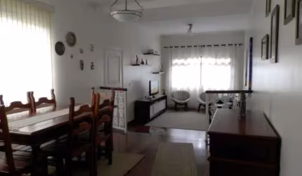 Lindo Sobrado na região da Saúde, com 4 dormitórios e 4 vagas. Venha fazer uma visita.