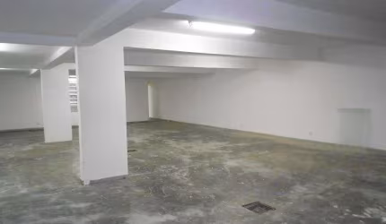 Excelente imóvel comercial com 430 mts de área construida com 3 pisos: inferior com 6 vagas.