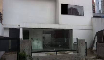 Casa comercial para venda no Itaim Bibi com 6 vagas de garagem