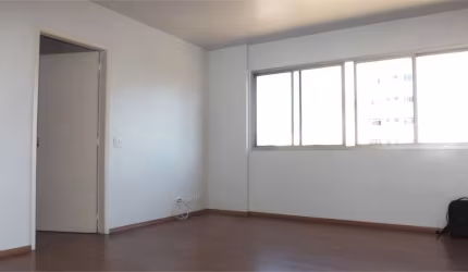 p/ investidor, apartamento super procurado, preço ridículo, localização estratégica na Vila Olímpia