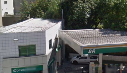 O proprietário estuda permuta por imóvel de menor valor