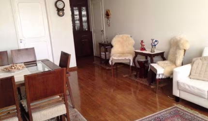 Apartamento de 108 m² na Vila Mariana com 2 dormitórios, 1 suíte e 1 vaga de garagem.