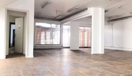 Casa de uso misto a venda na melhor localização do Jardins!