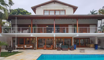 Casa com 6 quartos á venda em Chácara Flora, São Paulo - SP