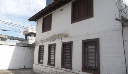 Sobrado de esquina no Brooklin, ao lado da Jornalista Roberto Marinho!