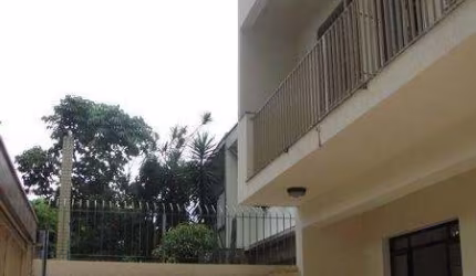 Sobrado em Moema, 287 m², com 4 dormitórios e 8 vagas