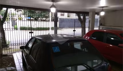 SOBRADO EM MOEMA, 4 DORMITORIOS, 3 VAGAS DE GARAGEM!!